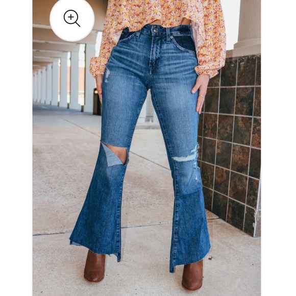 Ariat Denim - NWT Ariat Distressed Thea Flare Jeans